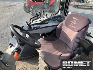 Farm tractor Valtra T174 - 5