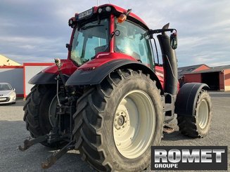 Farm tractor Valtra T174 - 4