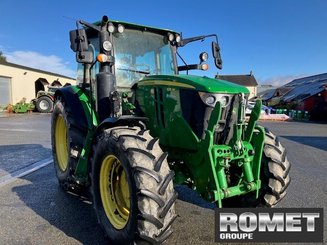 Farm tractor John Deere 6115 RC - 7