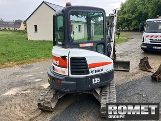 Mini excavator Bobcat E35 - 1