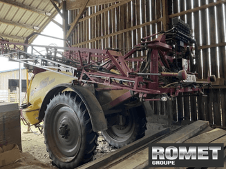 Trailed sprayer Hardi NAVIGATOR 3000 - 2