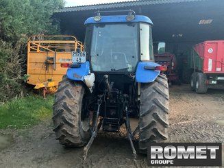 Farm tractor New Holland TD5050 - 1