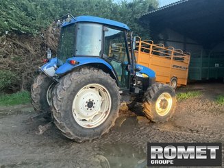 Farm tractor New Holland TD5050 - 3