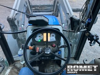 Farm tractor New Holland T5,95 - 16